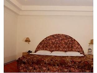 Hotel Monaal تشايل المظهر الخارجي الصورة